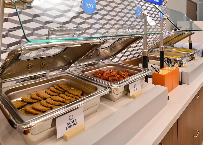 Holiday Inn Express & Suites Charlotte Southwest By Ihg