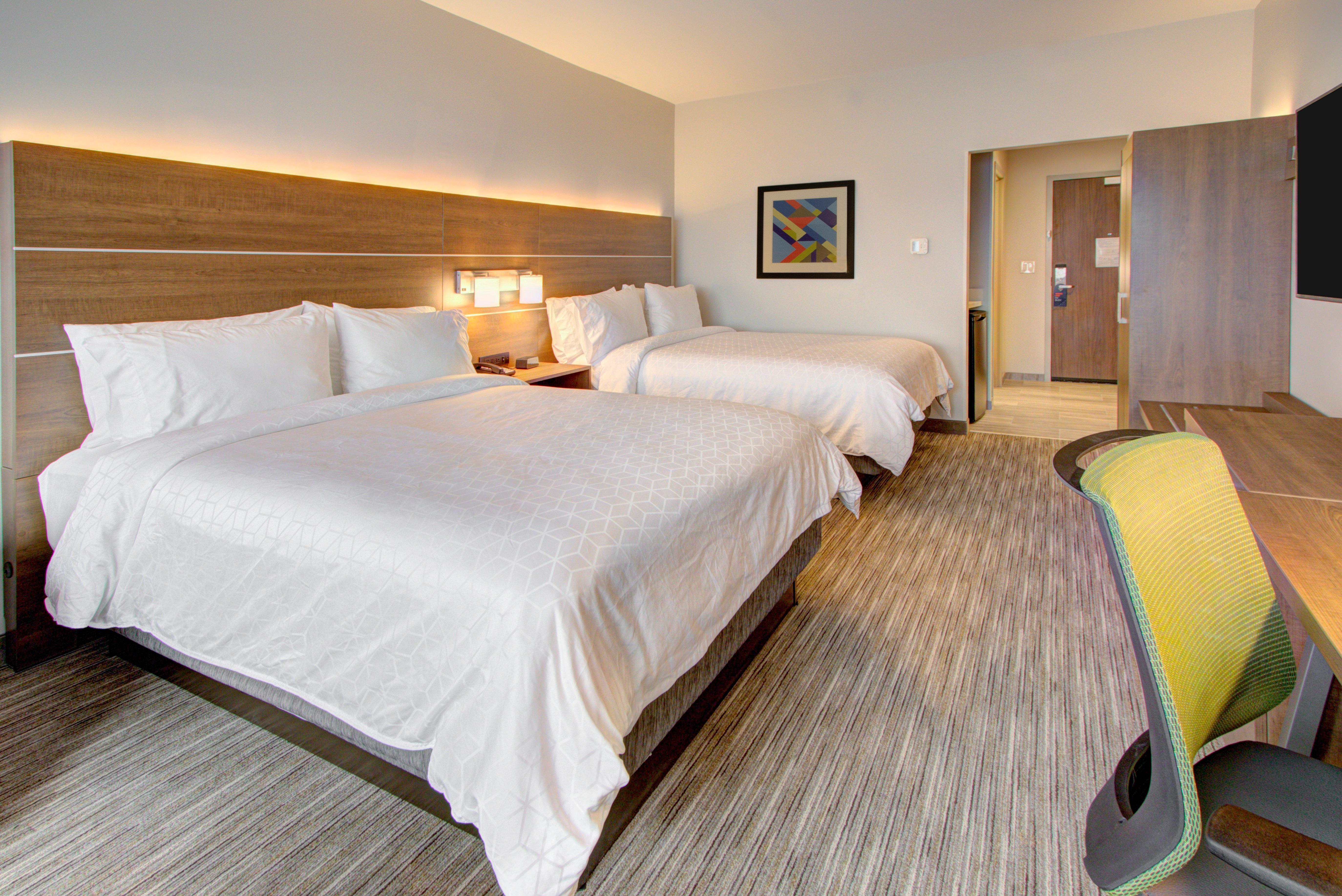 Hotel Express & Southwest By Ihg Sterling