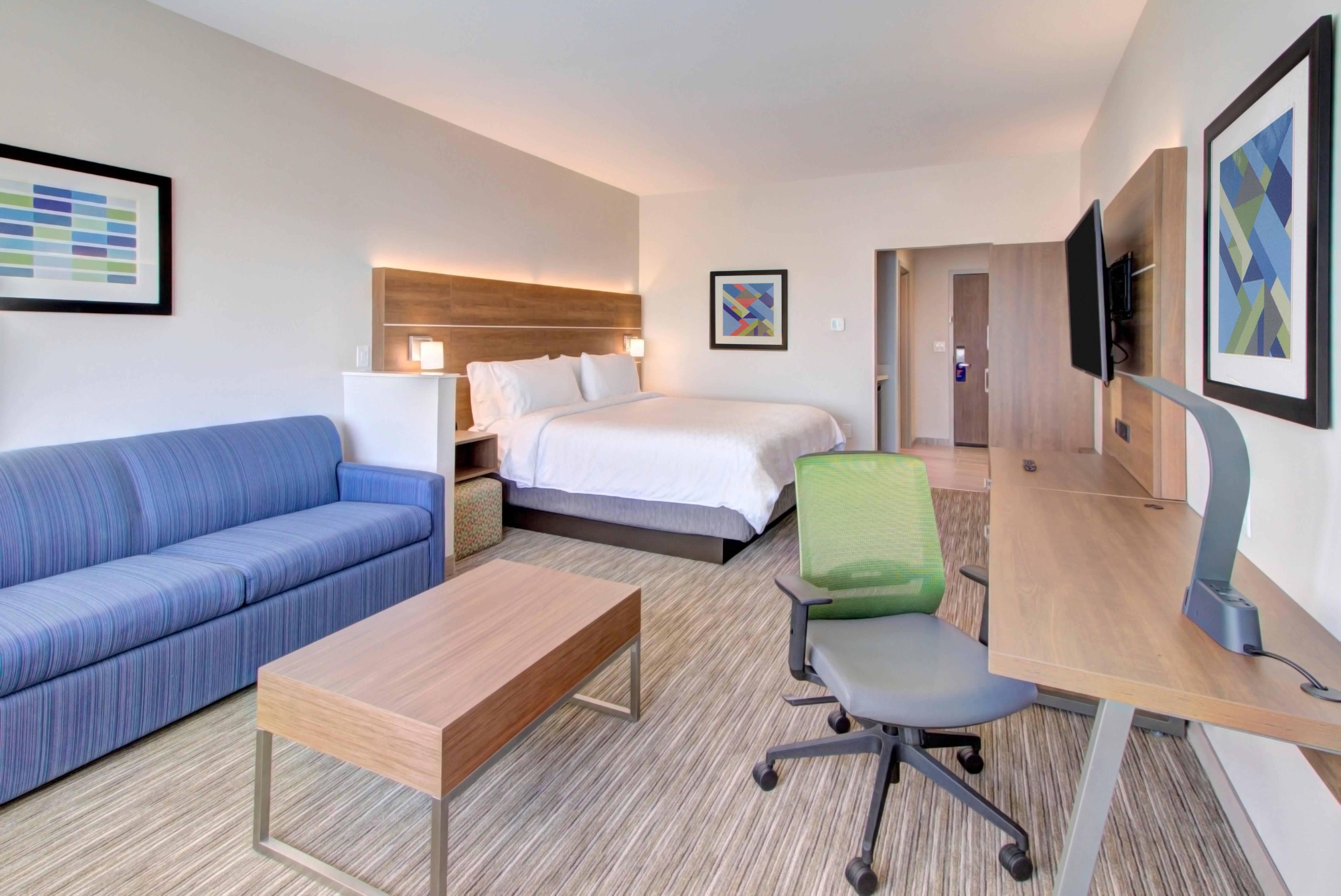 Hotel Express & Southwest By Ihg Sterling